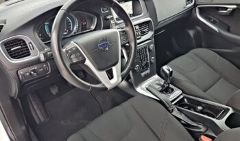 VOLVO V40  | FWD (przód) | Manualna | 122 KM | Biały full