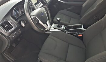 VOLVO V40  | FWD (przód) | Manualna | 122 KM | Biały full