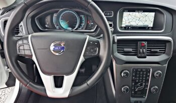 VOLVO V40  | FWD (przód) | Manualna | 122 KM | Biały full