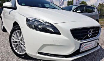 VOLVO V40  | FWD (przód) | Manualna | 122 KM | Biały full