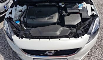 VOLVO V40  | FWD (przód) | Manualna | 122 KM | Biały full