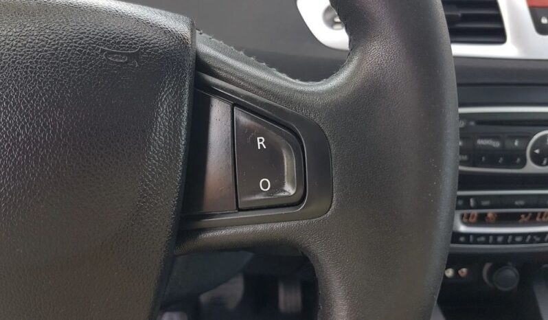 RENAULT Scenic  | FWD (przód) | Manualna | 130 KM | Czarny full