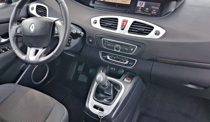 RENAULT Scenic  | FWD (przód) | Manualna | 130 KM | Czarny full