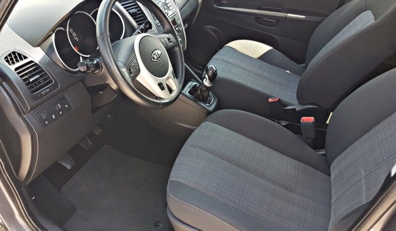 KIA Venga  | FWD (przód) | Manualna | 125 KM | Szary full