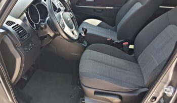 KIA Venga  | FWD (przód) | Manualna | 125 KM | Szary full