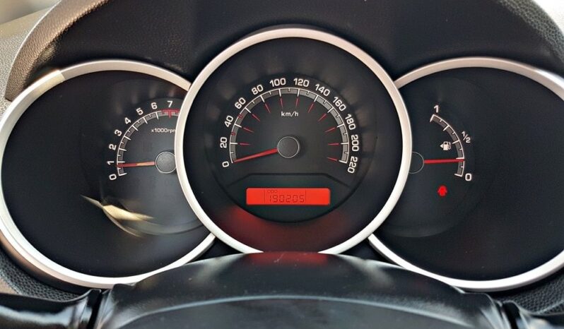 KIA Venga  | FWD (przód) | Manualna | 125 KM | Szary full