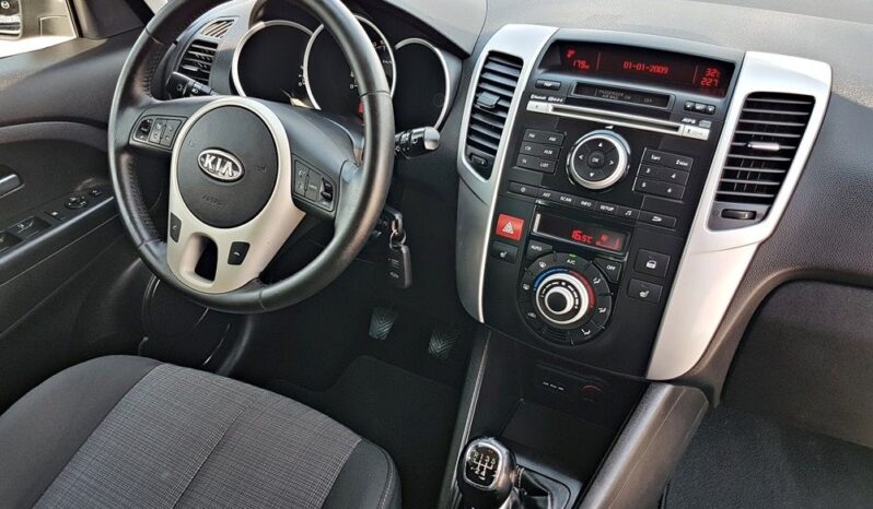 KIA Venga  | FWD (przód) | Manualna | 125 KM | Szary full