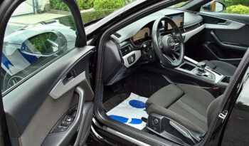 Audi   A4 Avant    163 KM    Automatyczna    FWD (przód)    Czarny full