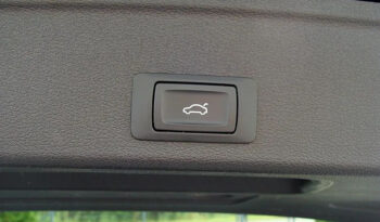 Audi   A4 Avant    163 KM    Automatyczna    FWD (przód)    Czarny full