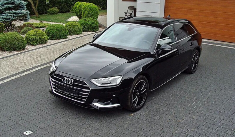 Audi   A4 Avant    163 KM    Automatyczna    FWD (przód)    Czarny full