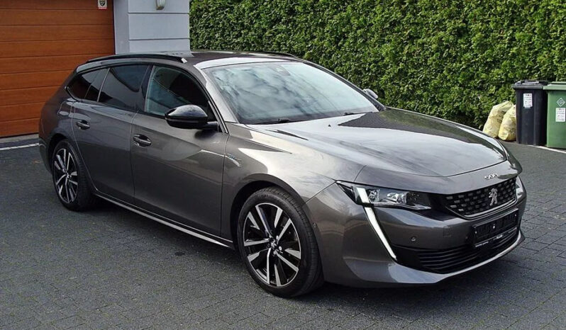 Peugeot   508    225 KM    Automatyczna    FWD (przód)    Szary full
