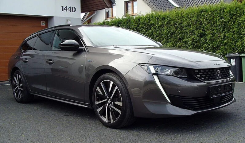Peugeot   508    225 KM    Automatyczna    FWD (przód)    Szary full