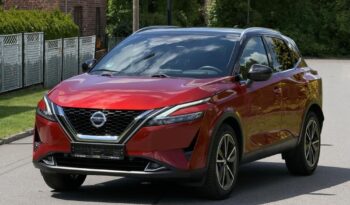 Nissan Qashqai  | Fwd (Przód) | Manualna | 158 Km | Bordowy