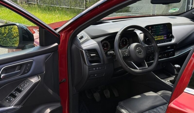 NISSAN Qashqai  | FWD (przód) | Manualna | 158 KM | Bordowy full