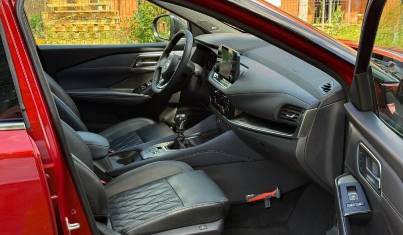 NISSAN Qashqai  | FWD (przód) | Manualna | 158 KM | Bordowy full