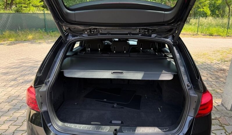 BMW Seria 3 | RWD (tył) | Manualna | 150 KM | Czarny full