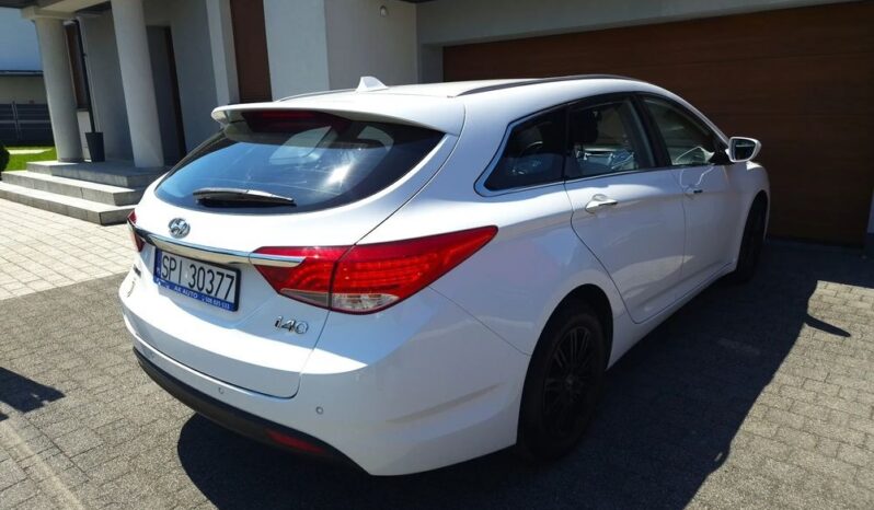 HYUNDAI i40  | FWD (przód) | Manualna | 135 KM | Biały full