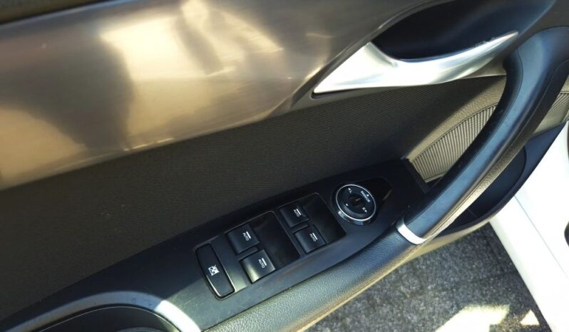 HYUNDAI i40  | FWD (przód) | Manualna | 135 KM | Biały full