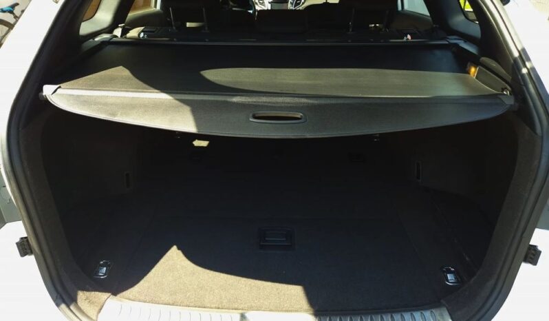 HYUNDAI i40  | FWD (przód) | Manualna | 135 KM | Biały full