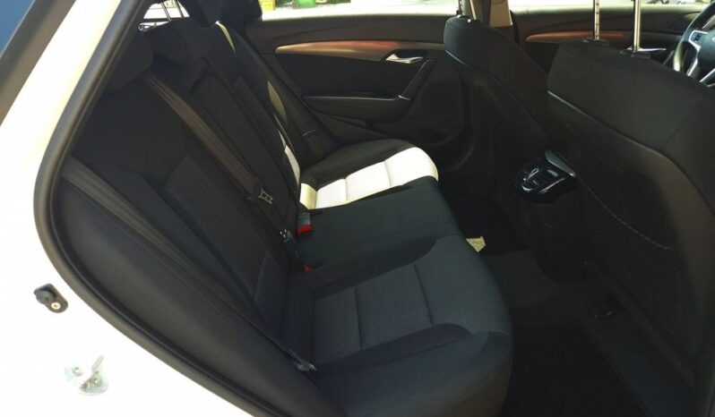 HYUNDAI i40  | FWD (przód) | Manualna | 135 KM | Biały full