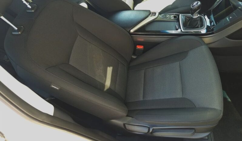 HYUNDAI i40  | FWD (przód) | Manualna | 135 KM | Biały full