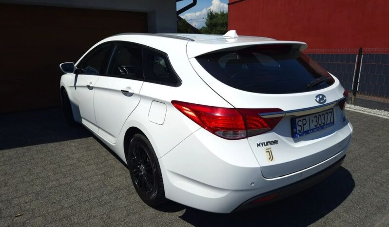 HYUNDAI i40  | FWD (przód) | Manualna | 135 KM | Biały full