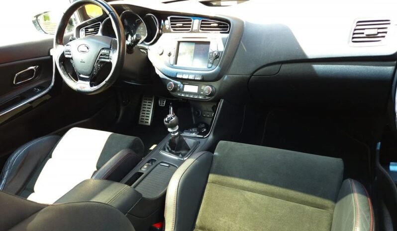 KIA Pro Cee’d | FWD (przód) | Manualna | 204 KM | Biały full