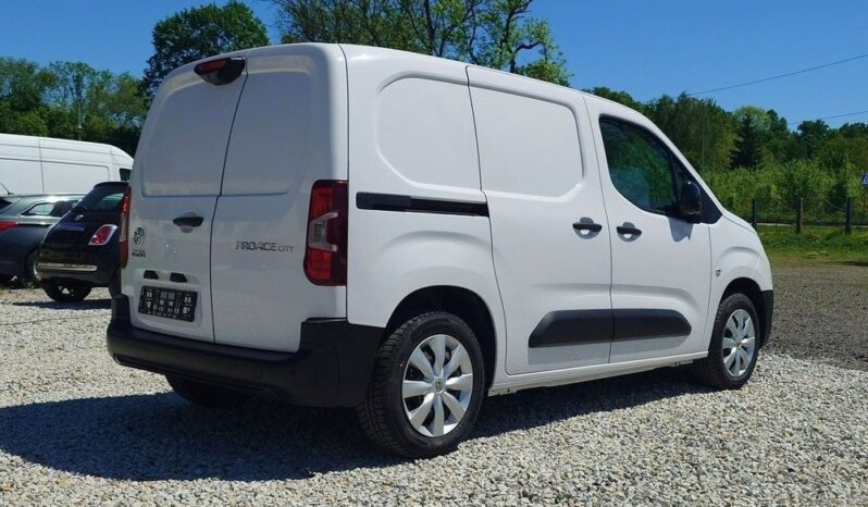 TOYOTA ProAce City | przedni | Automatyczna | 130 KM | Biały full
