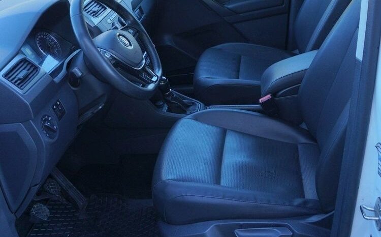 VOLKSWAGEN Caddy | 4×4 (doł. automatycznie) | Manualna | 122 KM | Biały full