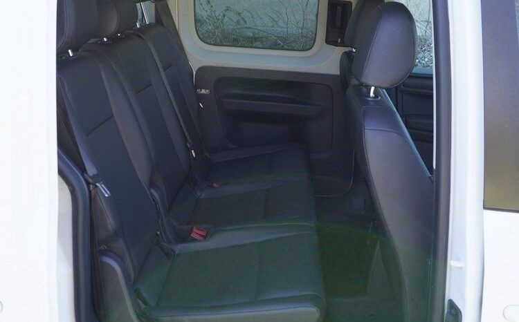VOLKSWAGEN Caddy | 4×4 (doł. automatycznie) | Manualna | 122 KM | Biały full