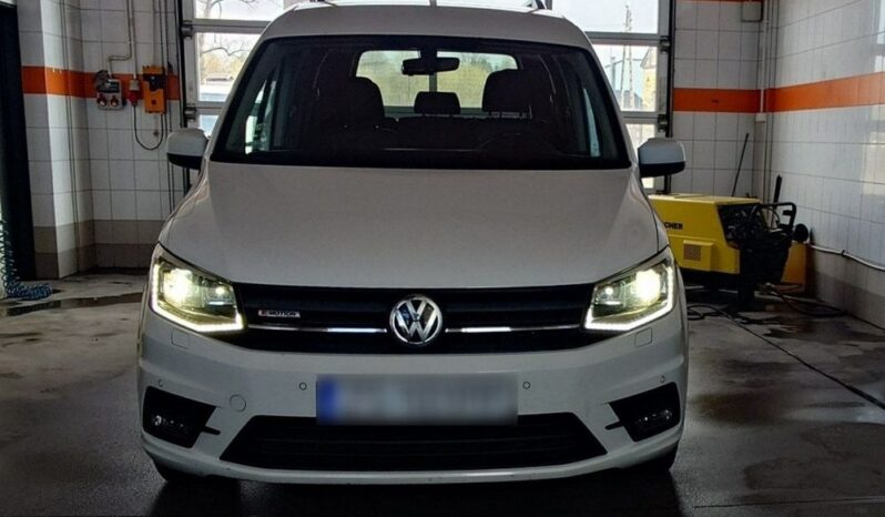 VOLKSWAGEN Caddy | 4×4 (doł. automatycznie) | Manualna | 122 KM | Biały full
