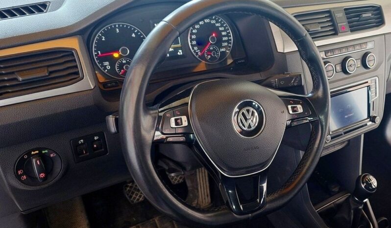 VOLKSWAGEN Caddy | 4×4 (doł. automatycznie) | Manualna | 122 KM | Biały full
