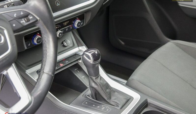 Audi Q3 | FWD (przód) | Automatyczna | 150 KM | Czarny full