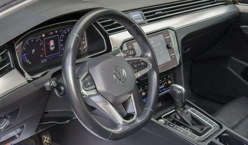 VOLKSWAGEN Passat  | FWD (przód) | Automatyczna | 150 KM | Szary full
