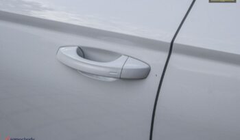 SKODA Karoq | FWD (przód) | Automatyczna | 150 KM | Biały full