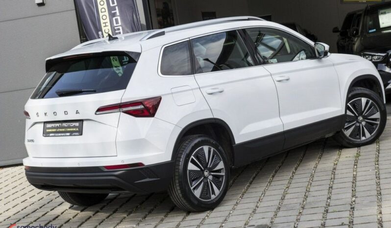 SKODA Karoq | FWD (przód) | Automatyczna | 150 KM | Biały full