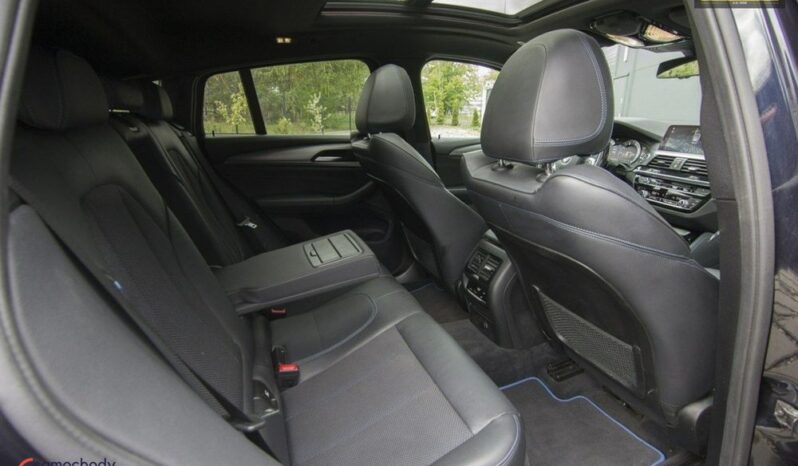 BMW X4  | 4×4 (stały) | Automatyczna | 231 KM | Czarny full