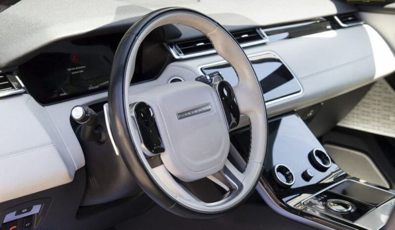 LAND ROVER Range Rover Velar | 4×4 (doł. automatycznie) | Automatyczna | 300 KM | Szary full