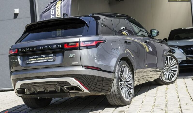 LAND ROVER Range Rover Velar | 4×4 (doł. automatycznie) | Automatyczna | 300 KM | Szary full