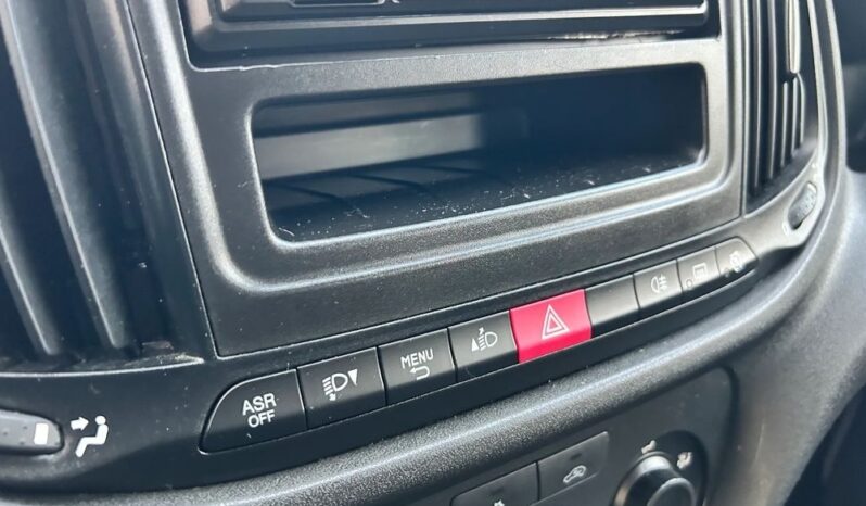 FIAT Doblo  | FWD (przód) | Manualna | 95 KM | Biały full