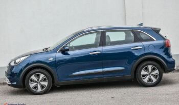 KIA Niro  | FWD (przód) | Automatyczna | 141 KM | Niebieski full