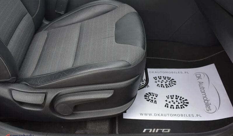 KIA Niro  | FWD (przód) | Automatyczna | 141 KM | Niebieski full
