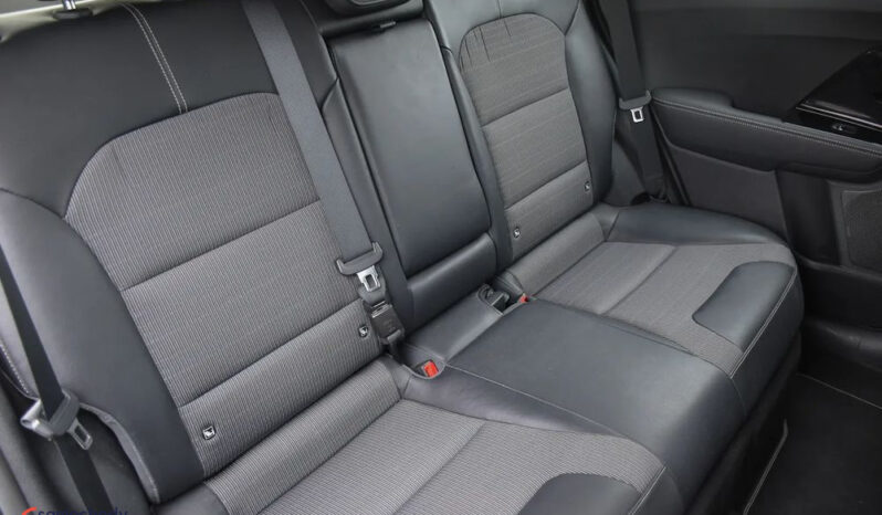 KIA Niro  | FWD (przód) | Automatyczna | 141 KM | Niebieski full