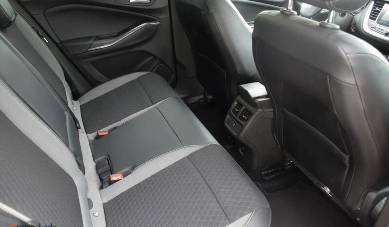 OPEL Grandland X | 4×4 (doł. ręcznie) | Automatyczna | 300 KM | Bordowy full