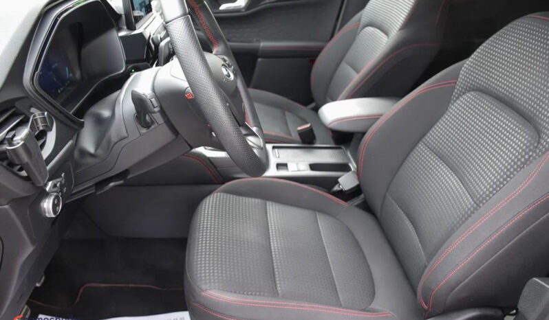 FORD Kuga  | FWD (przód) | Manualna | 150 KM | Biały full