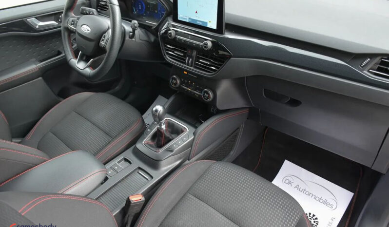 FORD Kuga  | FWD (przód) | Manualna | 150 KM | Biały full