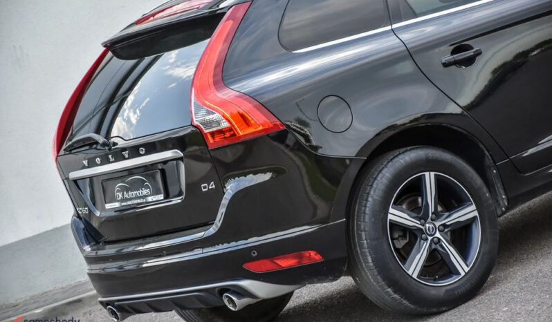 VOLVO XC 60 | FWD (przód) | Automatyczna | 190 KM | Czarny full