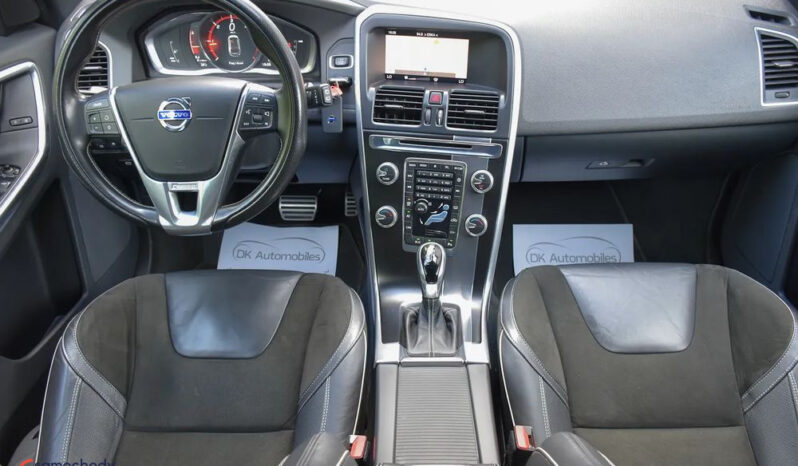 VOLVO XC 60 | FWD (przód) | Automatyczna | 190 KM | Czarny full