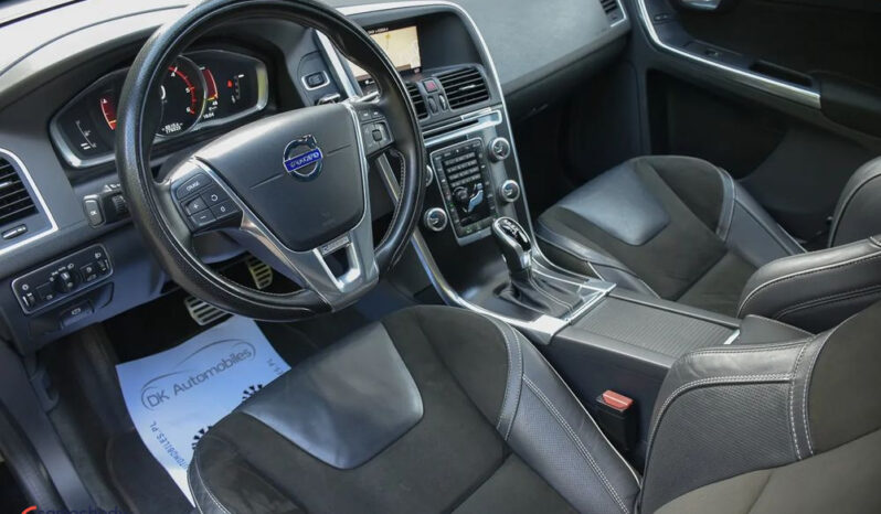 VOLVO XC 60 | FWD (przód) | Automatyczna | 190 KM | Czarny full