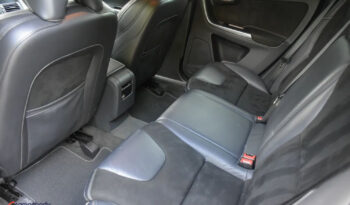 VOLVO XC 60 | FWD (przód) | Automatyczna | 190 KM | Czarny full